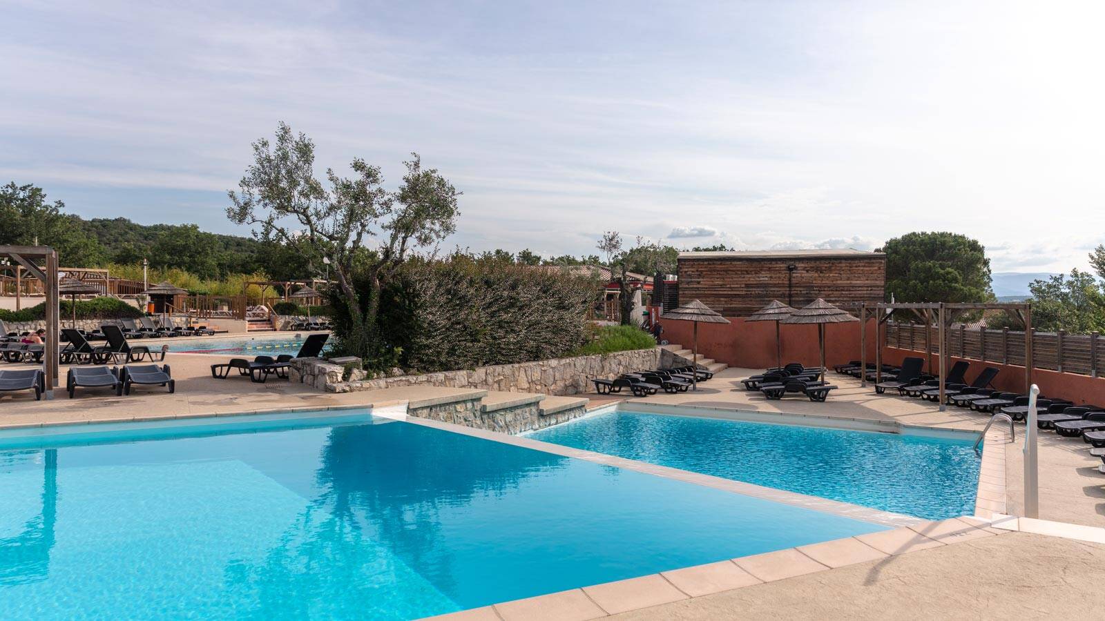 camping-piscine-ardeche-poi-th